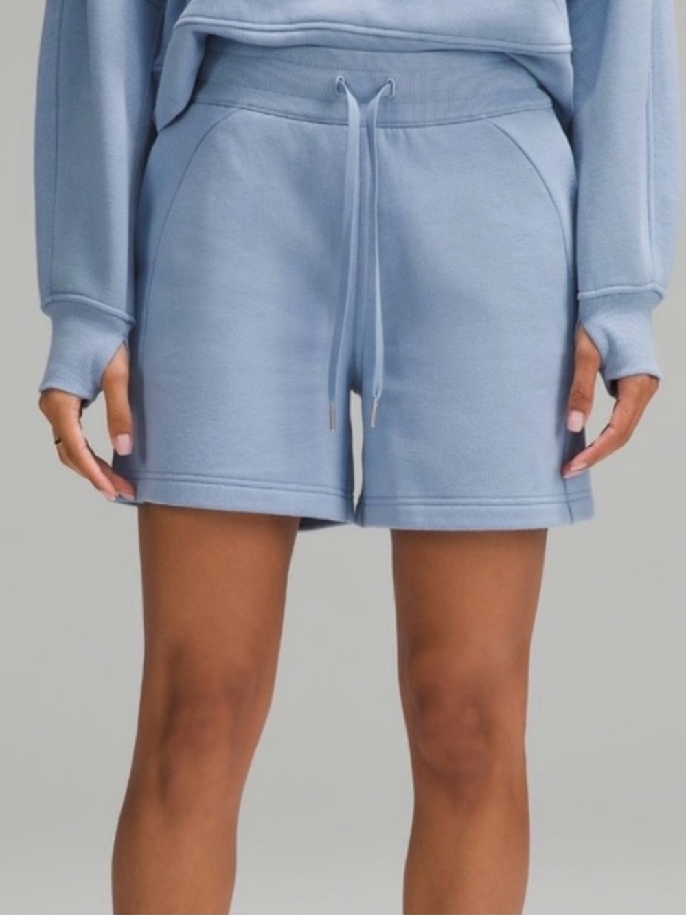 Lululemon Scuba High Rise 5” Shorts Size 2
